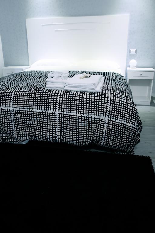 ホテル アーツ ＆ ルームス ローマ 部屋 写真